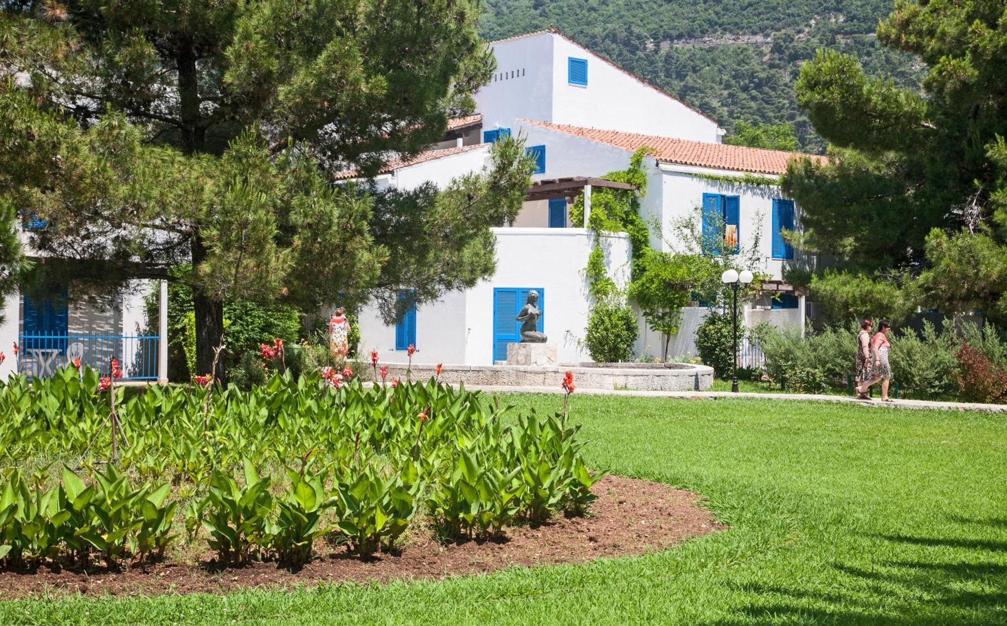 Hotel Slovenska Plaza Lux Budva Exterior photo