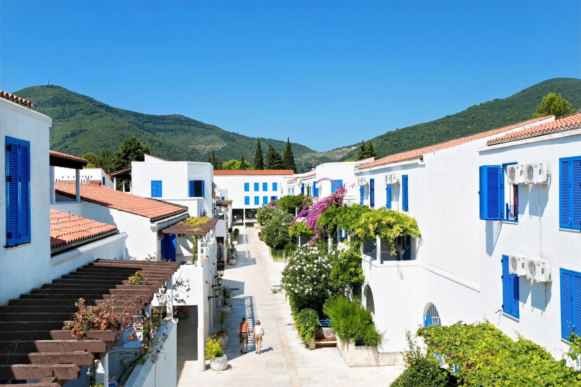 Hotel Slovenska Plaza Lux Budva Exterior photo